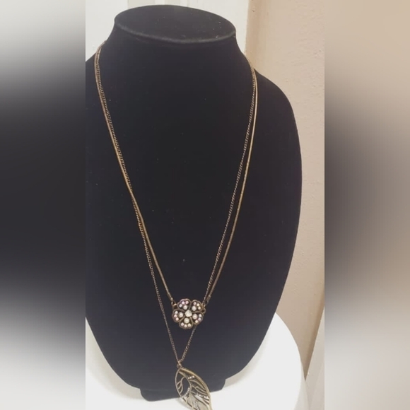 2-in-1 Bronze necklace chain With Leaf & Enamel Infused Pendant🌴 - Picture 3 of 8